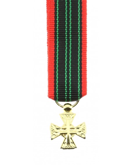 ruban NEUF plié pour la Croix de guerre 1939 FRANCE 1945. 